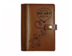 This cute little cover comes with an A7 lined notebook which fits snugly into a sewn pocket.